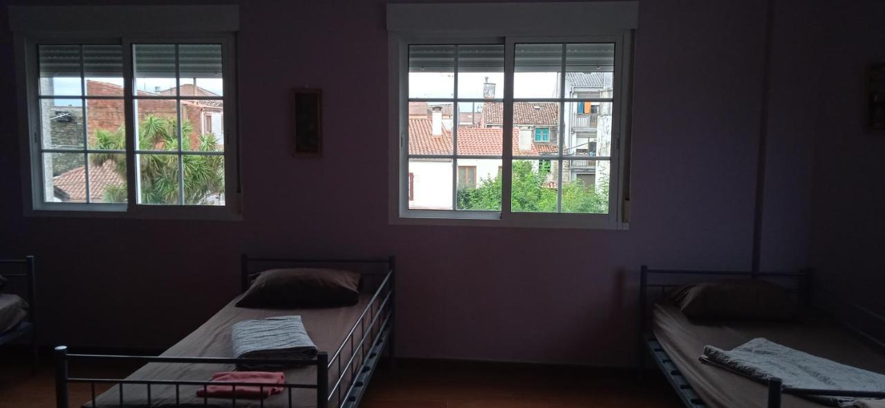 Albergue O Apalpador Melide Dış mekan fotoğraf